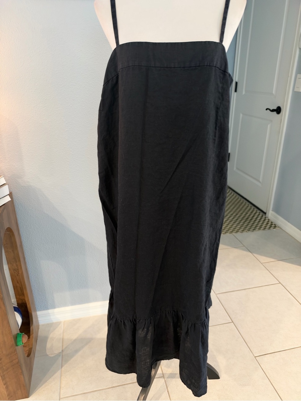 DKNY Black 100% Linen Ruffle Hem maxi dress
